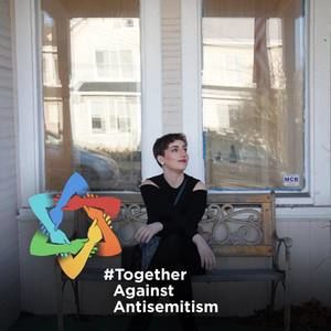 Meet your Posher, Maxine